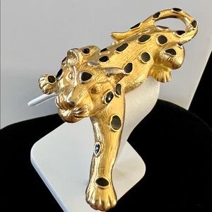 Vintage Trifari Signed Leopard Brooch